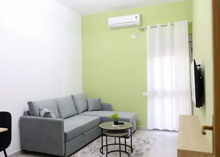 Palm Breeze Apartment